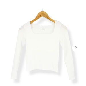 Zenana Outfitters Classic White Long Sleeve Tee. NWT. Various Sizes. Lined bra.